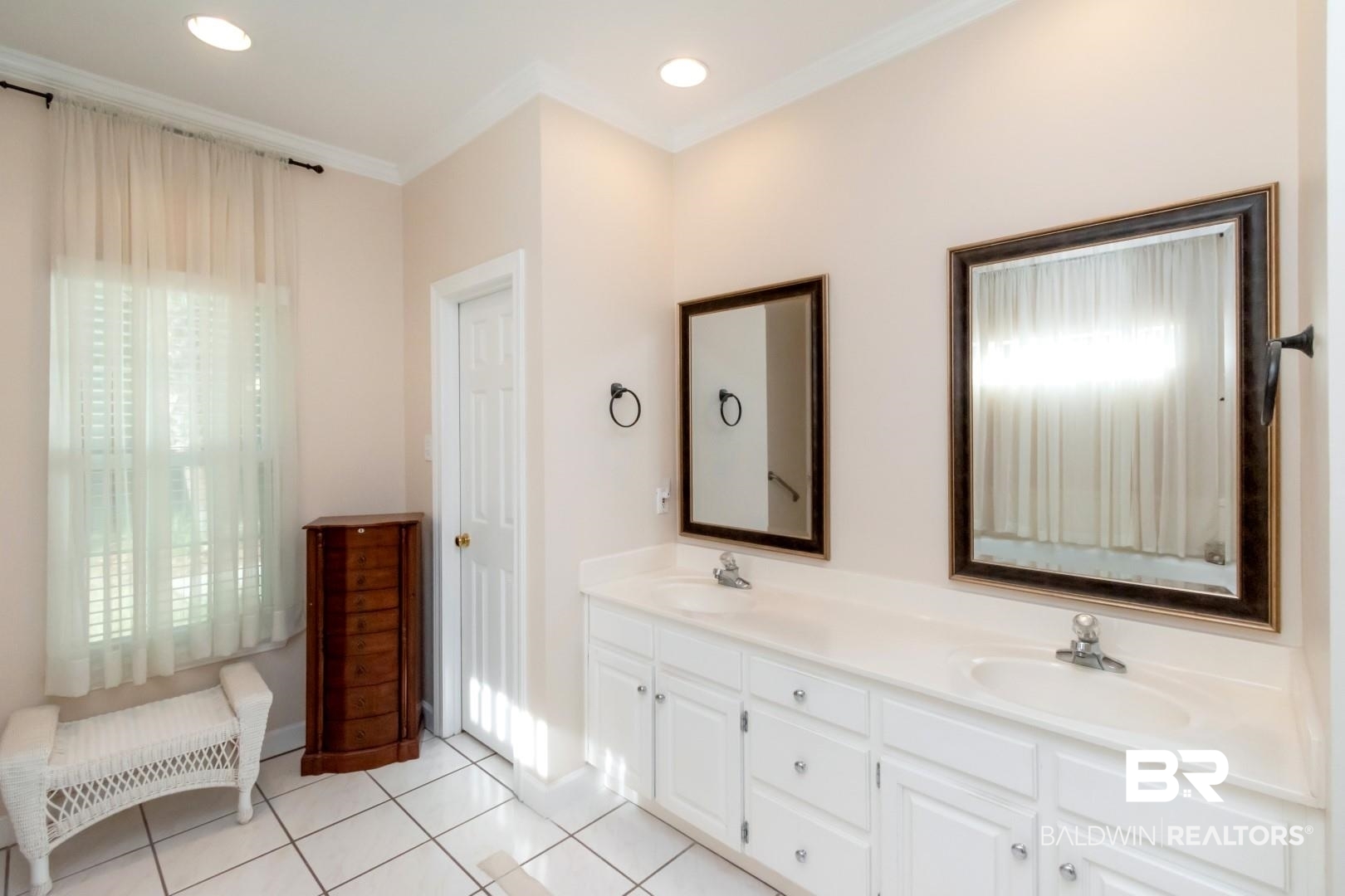 7570 Mallard Drive Mobile, AL 36695 - Photo 8 of 45 DBL VANITY