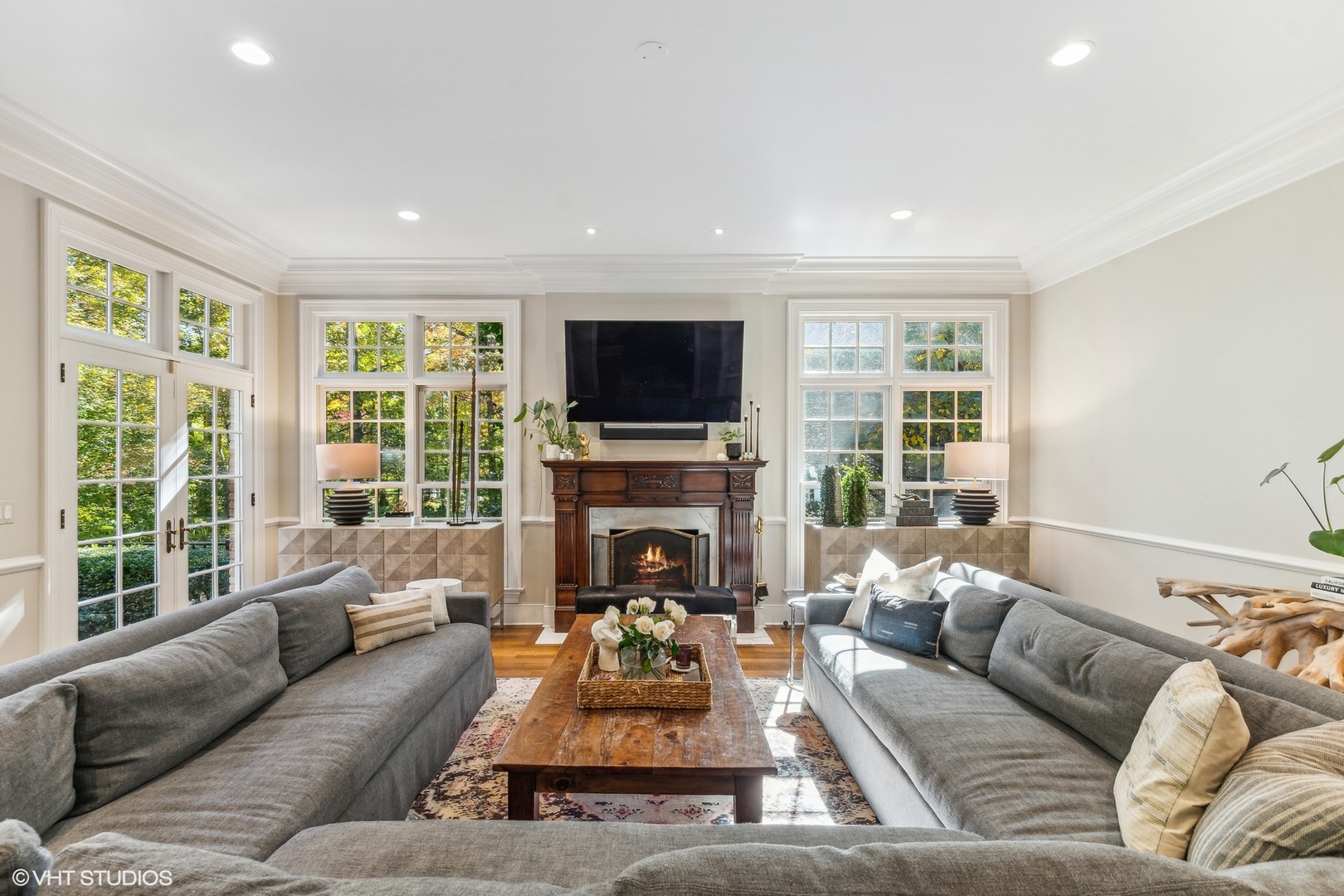 511 Cambridge Lane Lake Bluff, IL 60044 - Photo 16 of 58 a living room with furniture fireplace and a large window