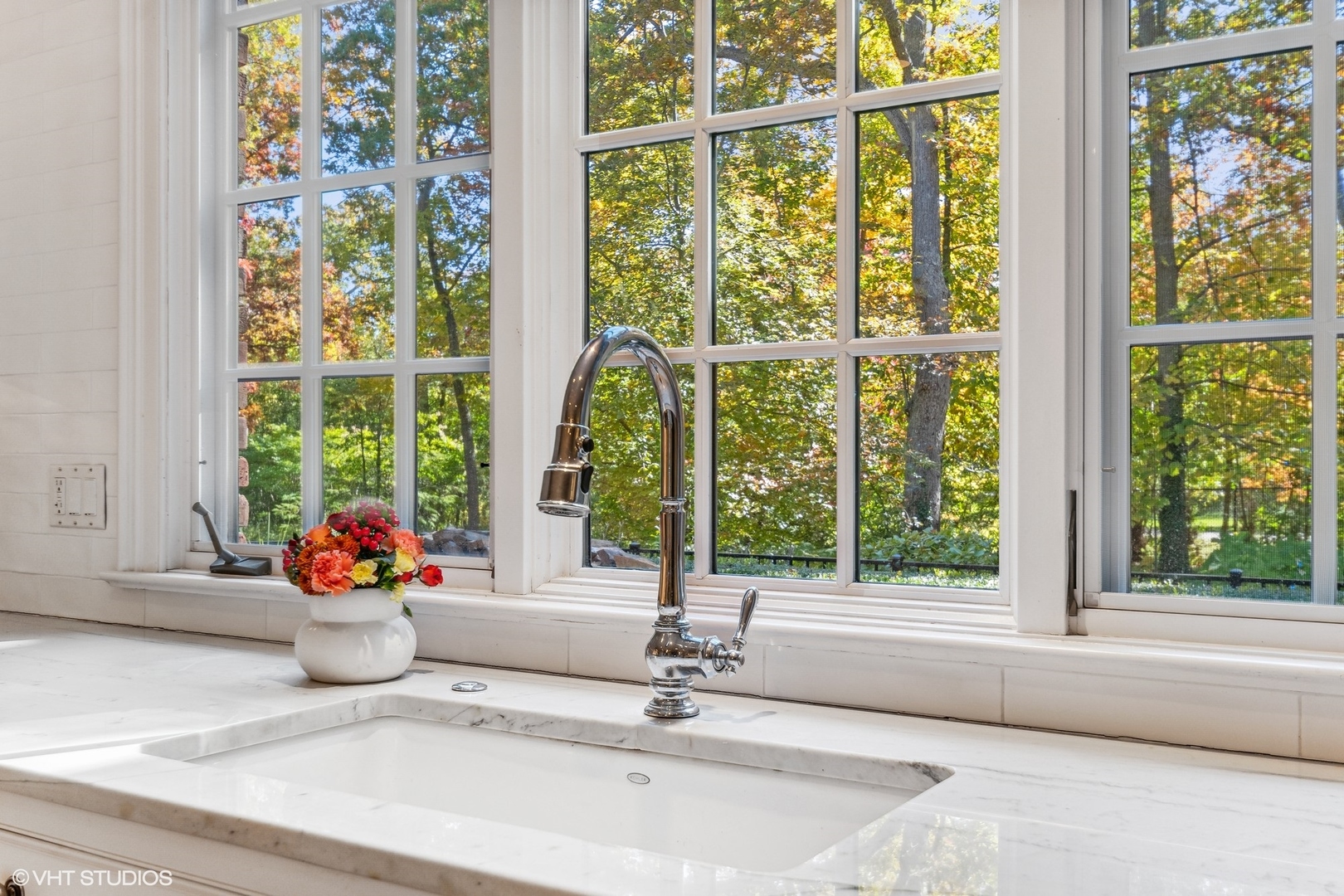 511 Cambridge Lane Lake Bluff, IL 60044 - Photo 20 of 58