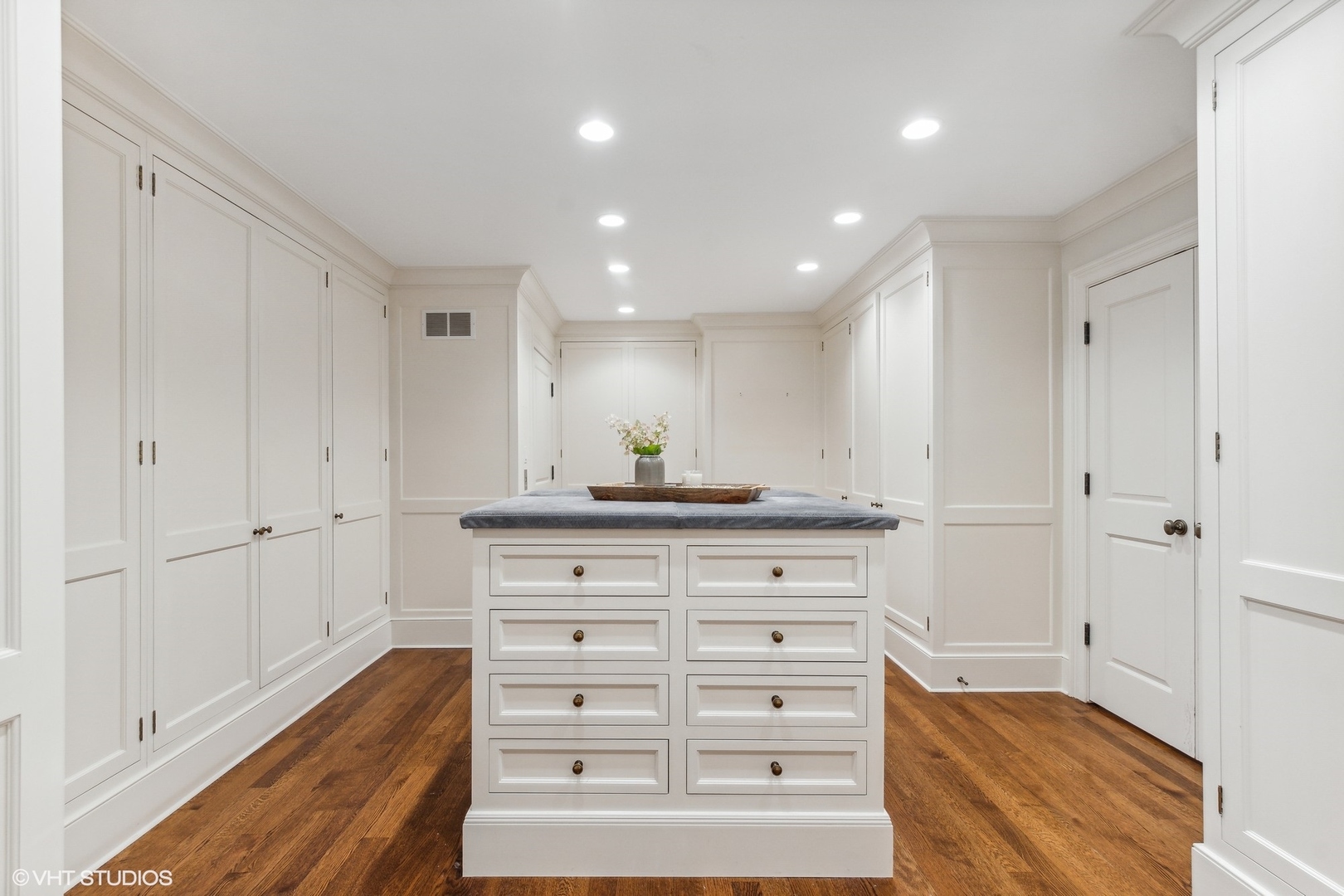 511 Cambridge Lane Lake Bluff, IL 60044 - Photo 32 of 58