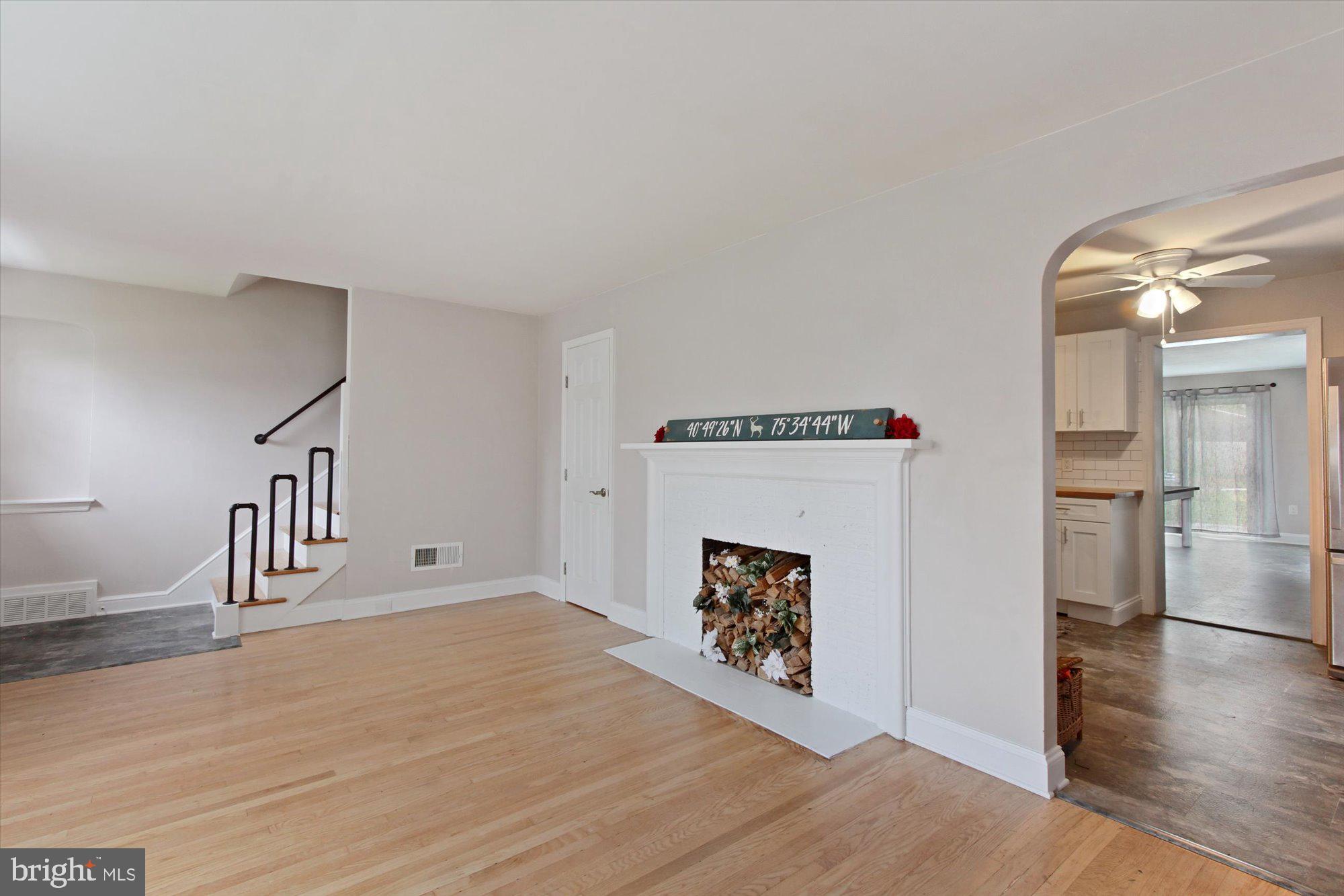 1816 Powder Mill Road York, PA 17402 - Photo 4 of 24