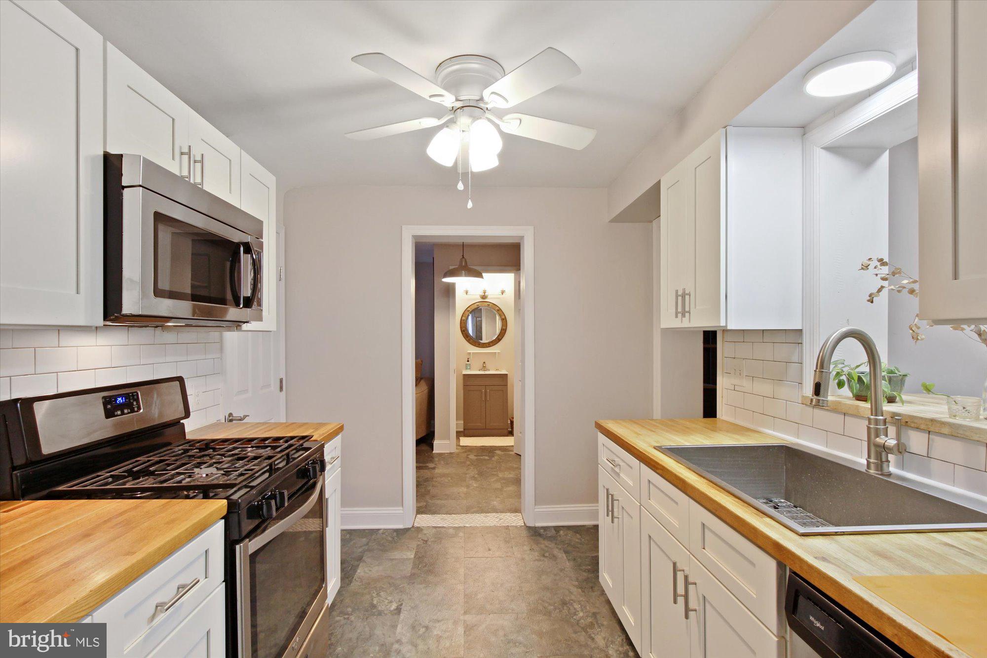 1816 Powder Mill Road York, PA 17402 - Photo 6 of 24