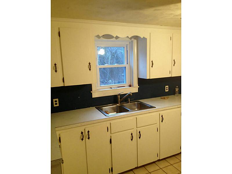 52 Echo Road Glocester, RI 02814 - Photo 6 of 13 Kitchen.