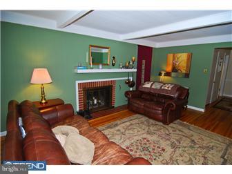 246 Red Stone Ridge Cherry Hill, NJ 08034 - Photo 3 of 12 Living Room