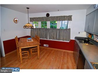 246 Red Stone Ridge Cherry Hill, NJ 08034 - Photo 5 of 12 Kitchen