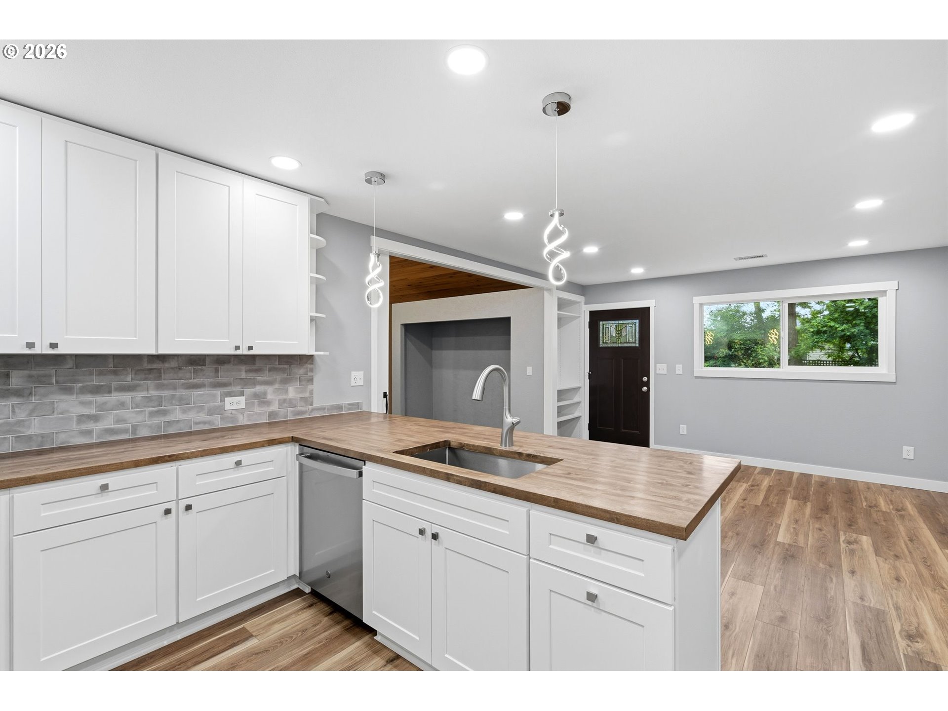 9811 Northeast Covington Road Vancouver, WA 98662 - Photo 11 of 27
