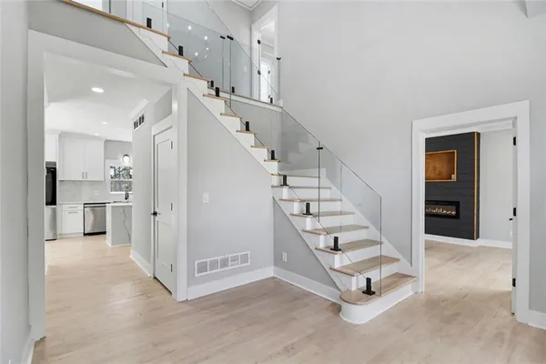 $849,900 | 270 Boulder Drive, Roswell, GA 30075