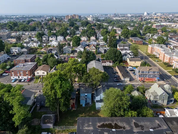 $335,000 | 37-39 Granfield Avenue, Bridgeport, CT 06610