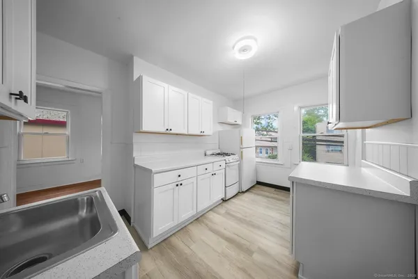 $335,000 | 37-39 Granfield Avenue, Bridgeport, CT 06610
