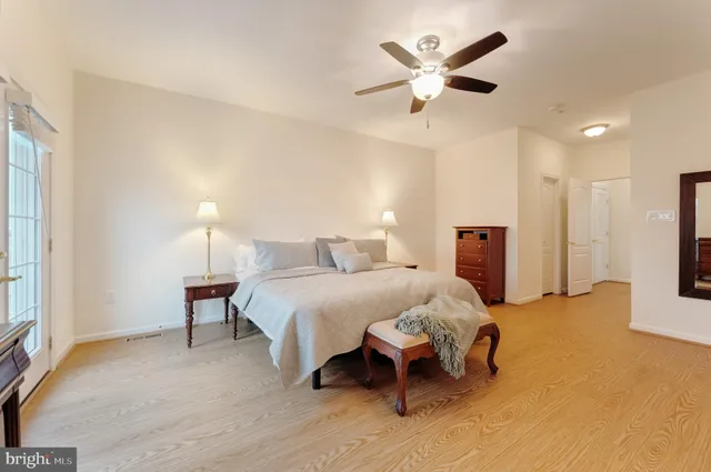 $560,000 | 22720 Ferncrest Terrace, Brambleton, VA 20148