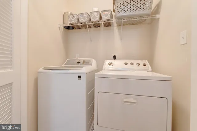 $560,000 | 22720 Ferncrest Terrace, Brambleton, VA 20148