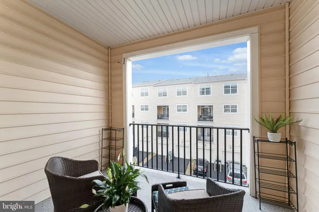 $560,000 | 22720 Ferncrest Terrace, Brambleton, VA 20148