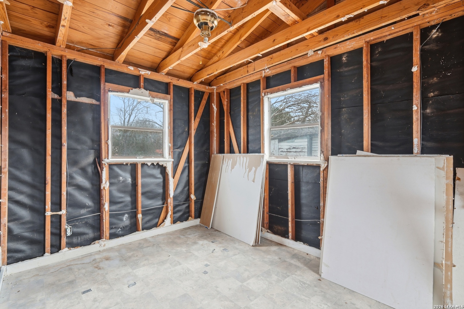 114 Zerm Road San Antonio, TX 78214 - Photo 12 of 15