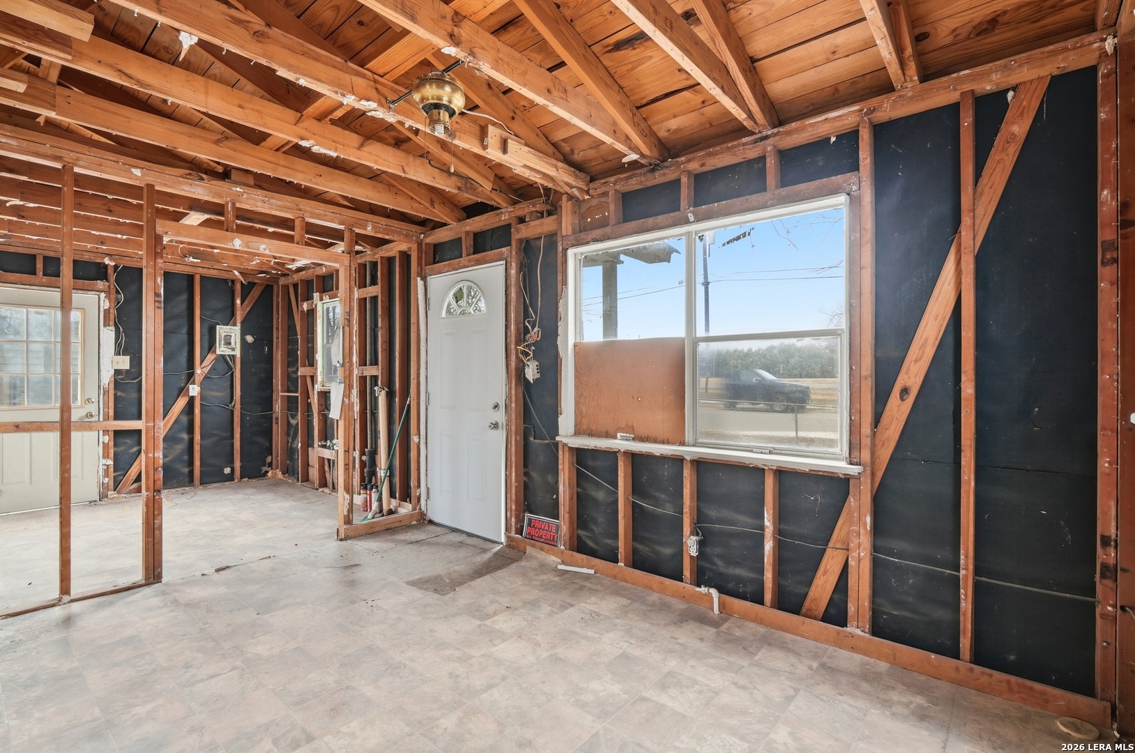 114 Zerm Road San Antonio, TX 78214 - Photo 9 of 15