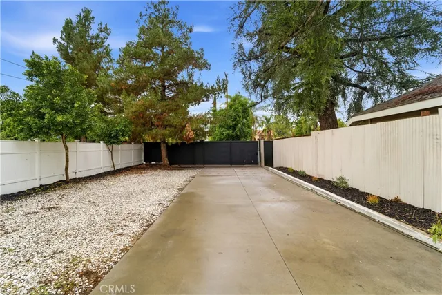 $3,995 | 5702 Donna Avenue, Tarzana, CA 91356