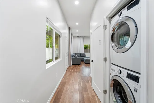 $3,995 | 5702 Donna Avenue, Tarzana, CA 91356