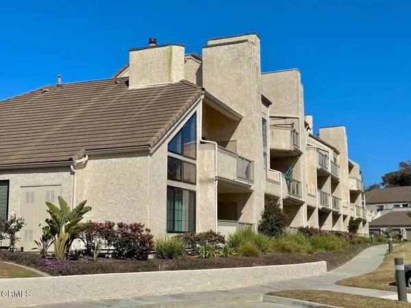 $2,995 | 744 Terrace View Place, Port Hueneme, CA 93041