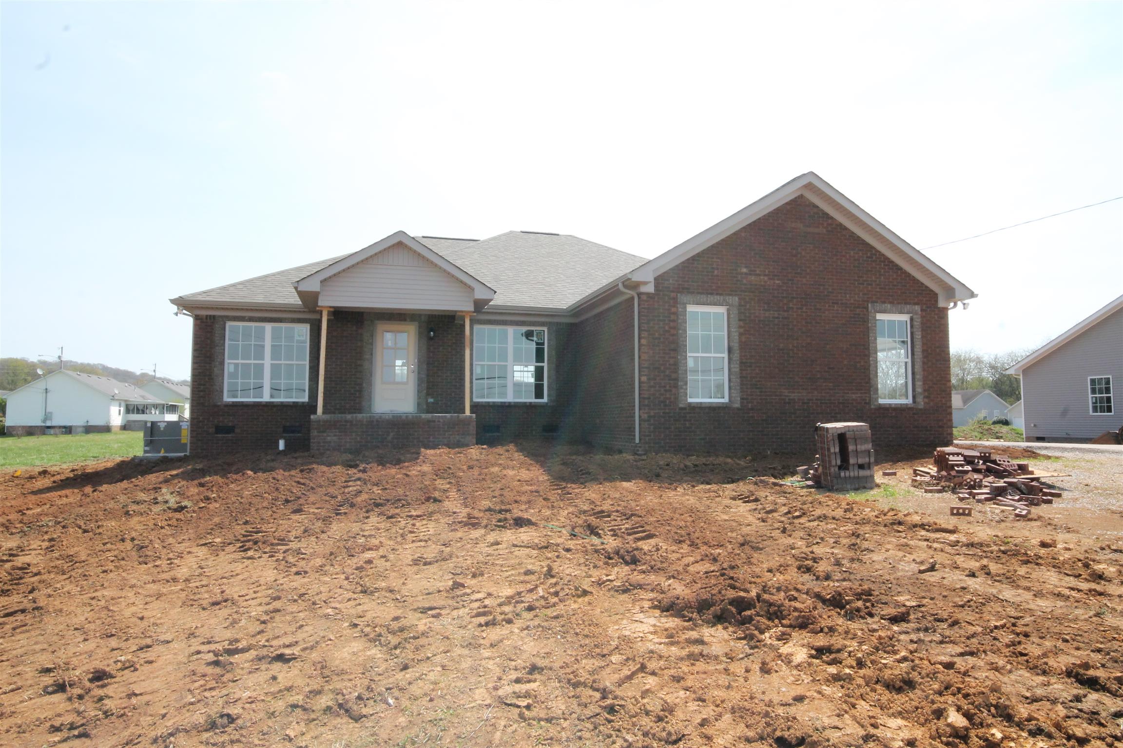 804 Rutherford Lane Columbia, TN 38401 - Photo 1 of 16 Gallery Image 1