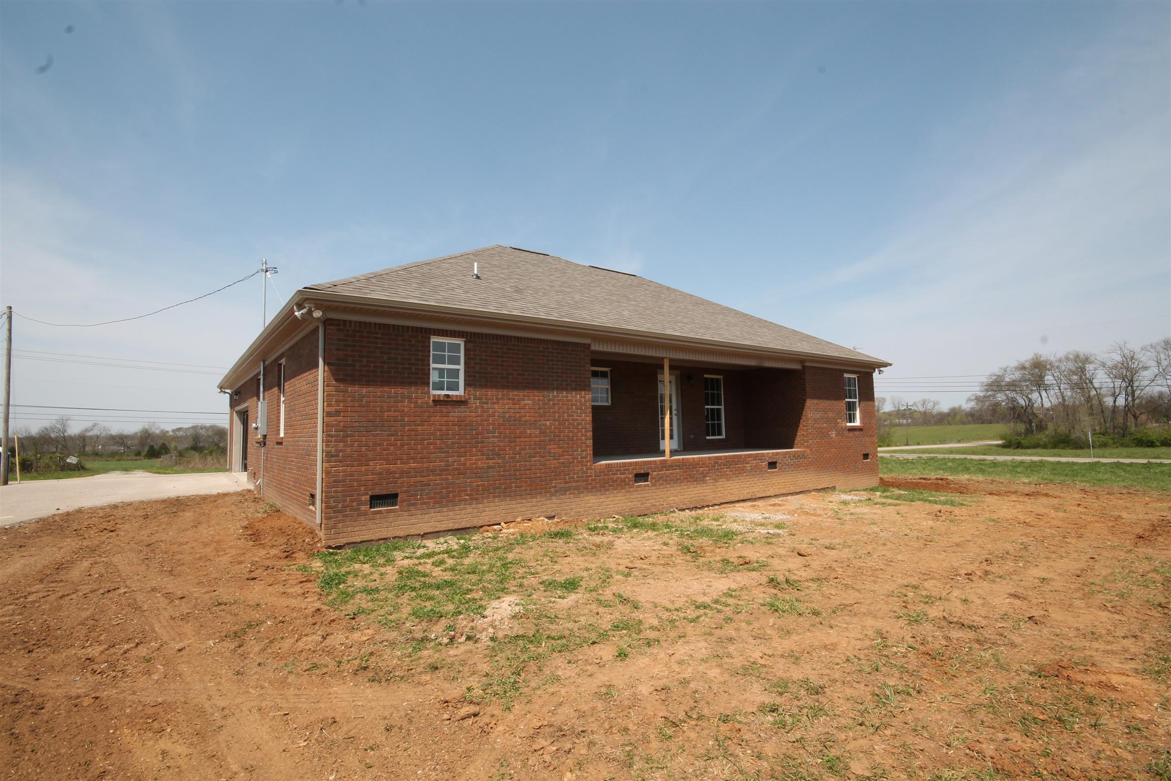 804 Rutherford Lane Columbia, TN 38401 - Photo 2 of 16 Gallery Image 2