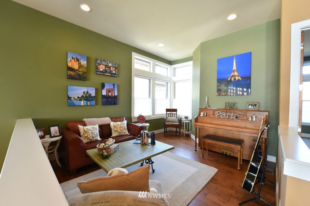 4229 Williams Avenue North Renton, WA 98056 - Photo 11 of 15 Gallery Image 11