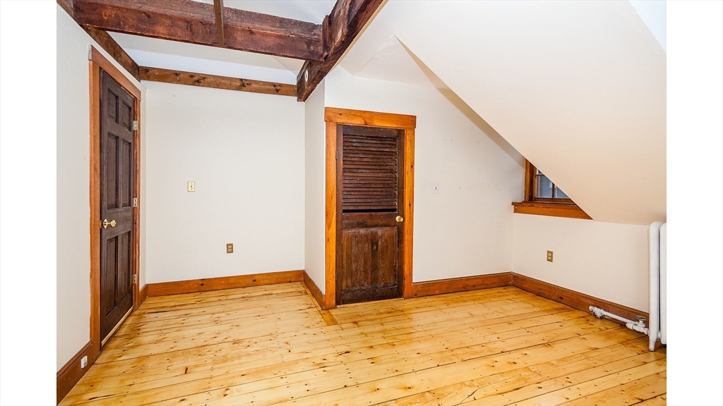 31 Myrtle Street, Unit 4 Boston, MA 02114 - Photo 9 of 14