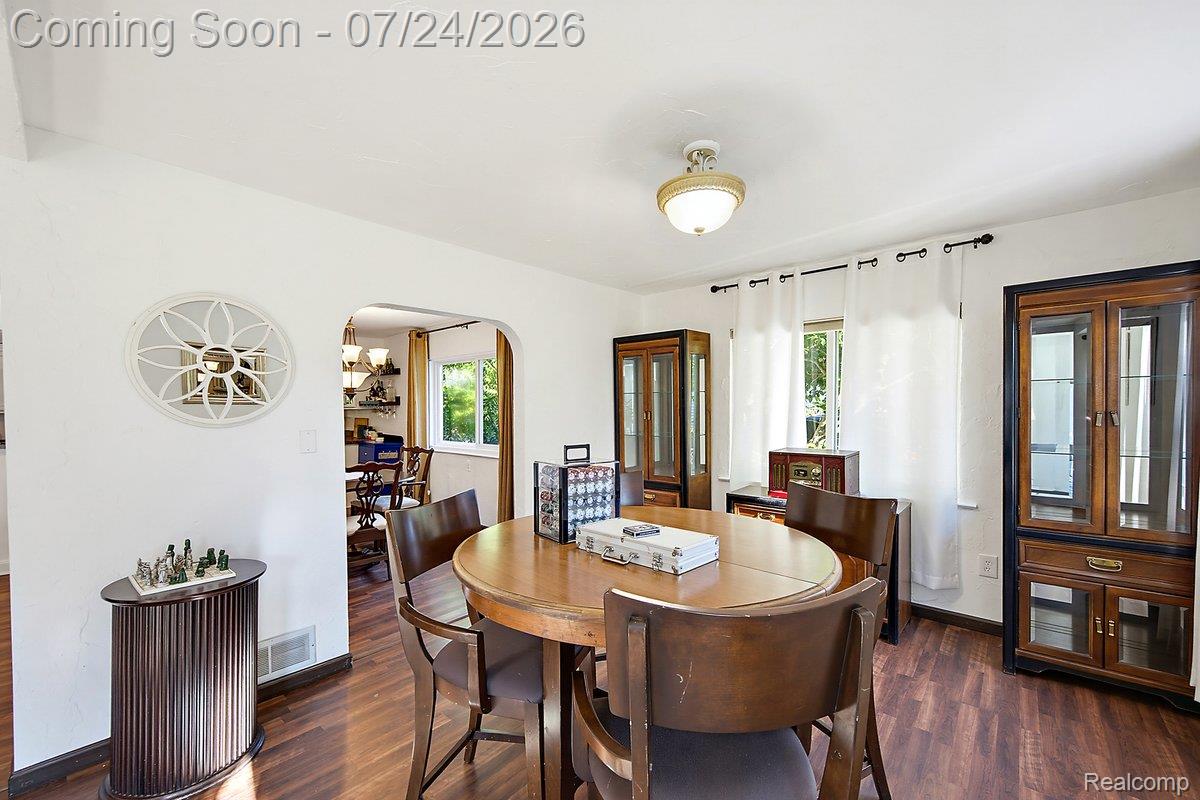 3067 Avalon Road Rochester, MI 48309 - Photo 20 of 38 3067 Avalon Rd-39.jpg