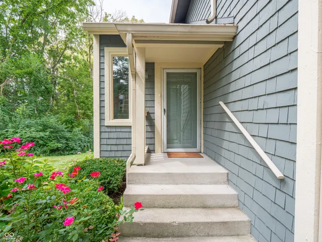 $215,000 | 4624 Stansbury Lane, Indianapolis, IN 46254