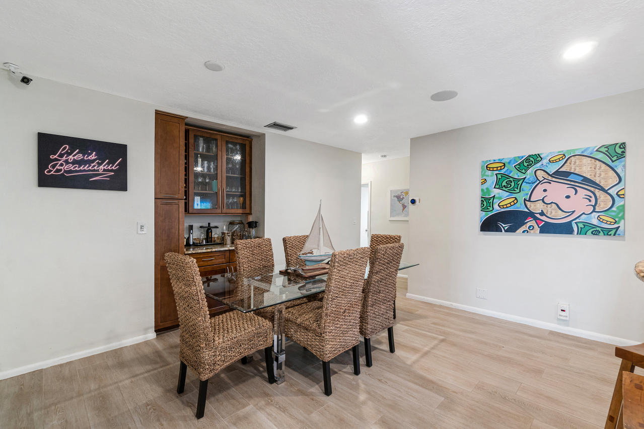 831 Berkley Street Boca Raton, FL 33487 - Photo 11 of 31 DINING ROOM
