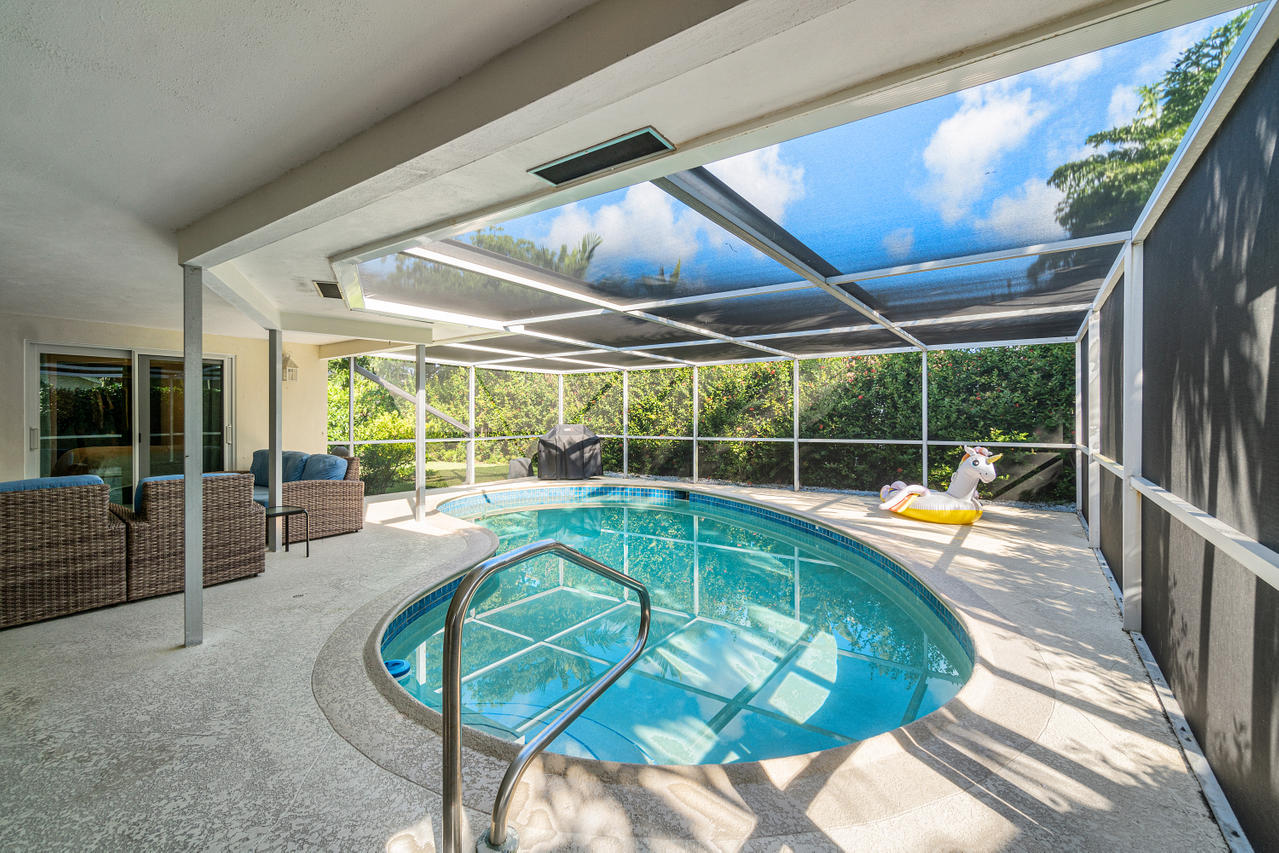 831 Berkley Street Boca Raton, FL 33487 - Photo 15 of 31 POOL