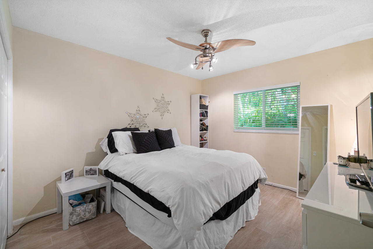 831 Berkley Street Boca Raton, FL 33487 - Photo 23 of 31 BR 3