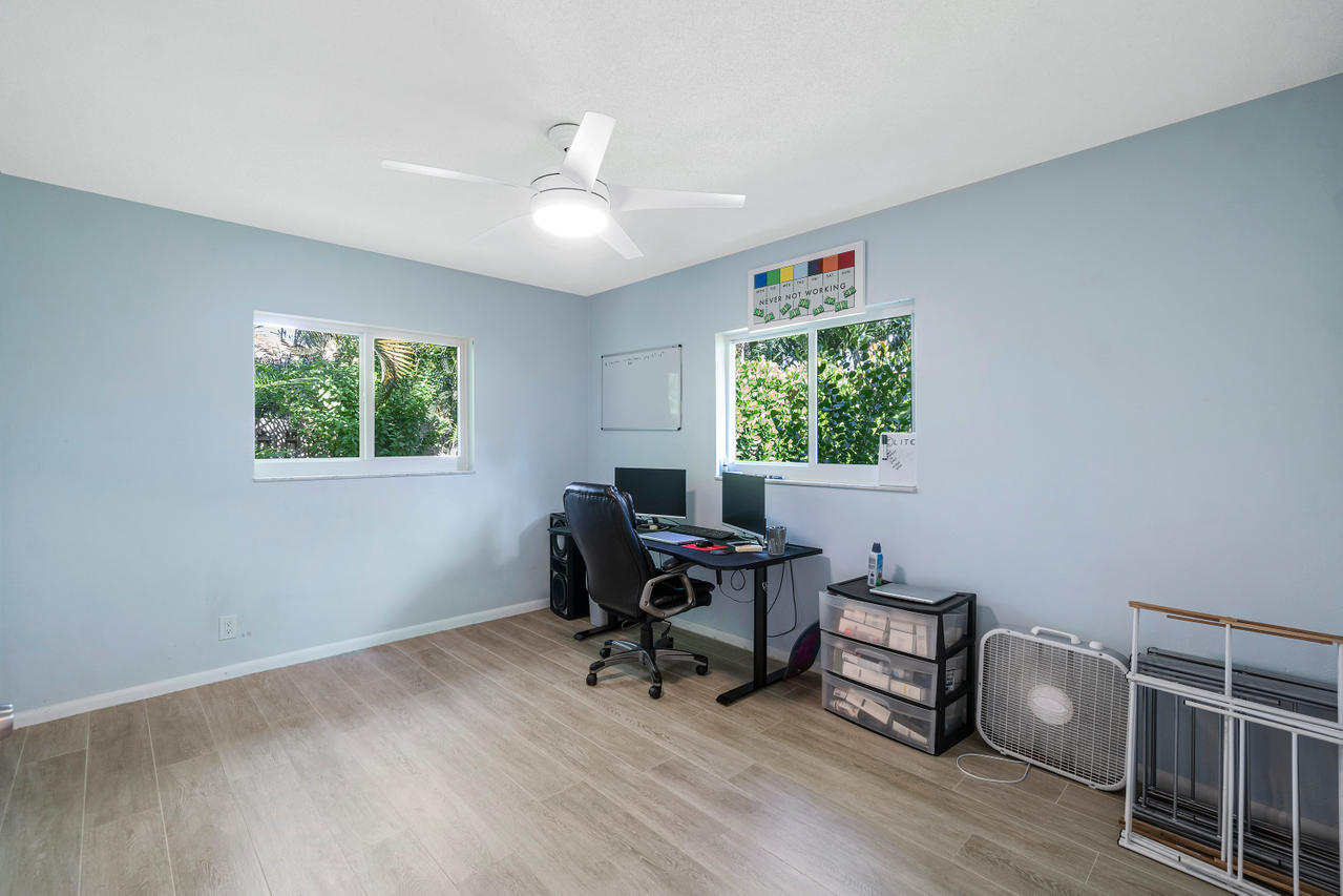 831 Berkley Street Boca Raton, FL 33487 - Photo 25 of 31 4TH BEDROOM