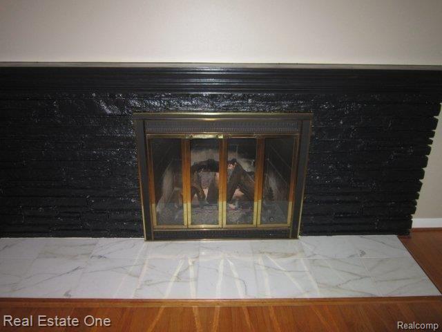 32567 Haverford Road Franklin, MI 48025 - Photo 7 of 35 fireplace.JPG