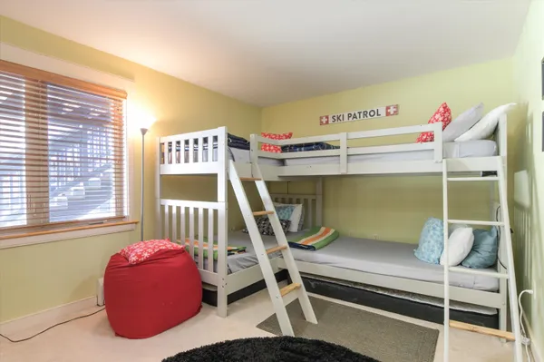 $695,000 | 82 Day Break Drive, Unit J102, Ludlow, VT 05149