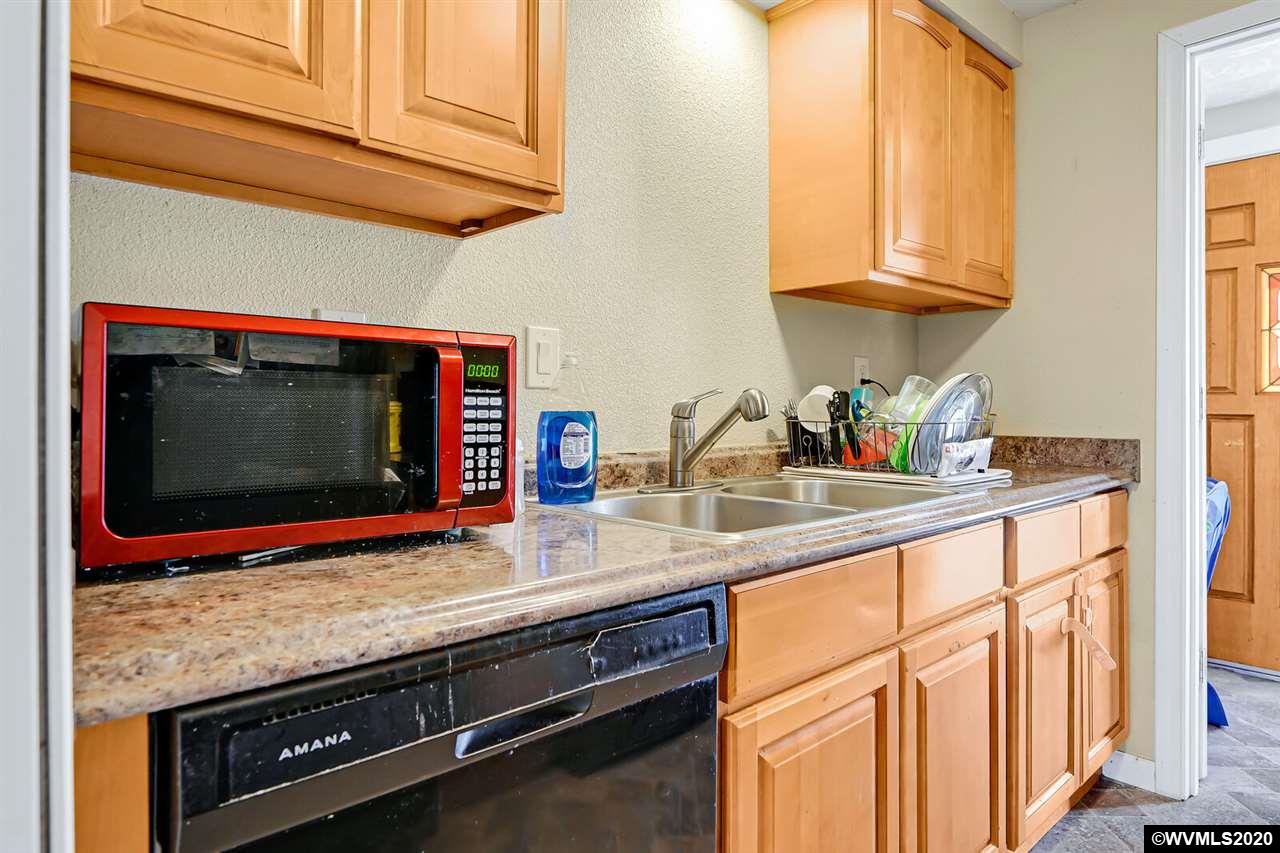 745 West Airway Road Lebanon, OR 97355 - Photo 13 of 28 Gallery Image 13
