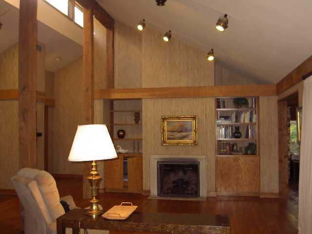 2760 Edington Road Columbus, OH 43221 - Photo 5 of 10
