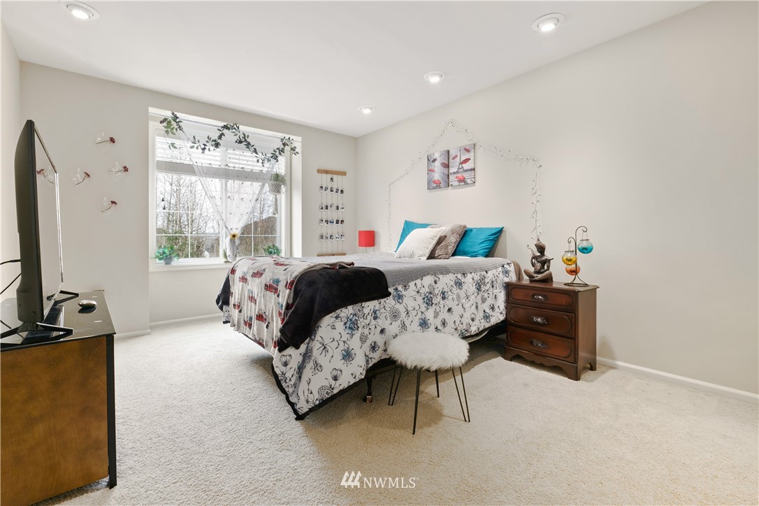 800 South 36th Place Renton, WA 98055 - Photo 28 of 36 Gallery Image 28