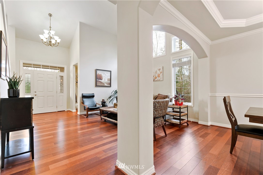800 South 36th Place Renton, WA 98055 - Photo 9 of 36 Gallery Image 9