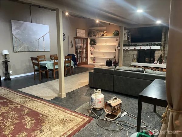 $650,000 | 310 West Pine Street, Elma, WA 98541