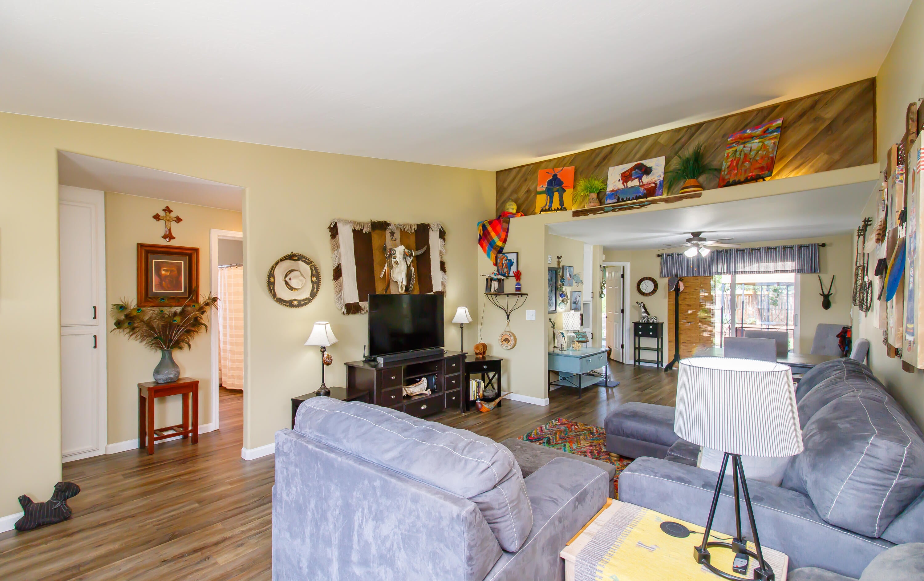121 Autumn Ridge Road Talent, OR 97540 - Photo 4 of 25 Living3
