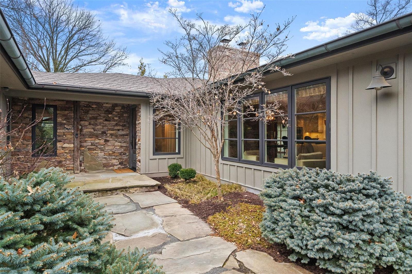3 Rutherford Lane St. Louis, MO 63131 - Photo 1 of 49 Gallery Image 1