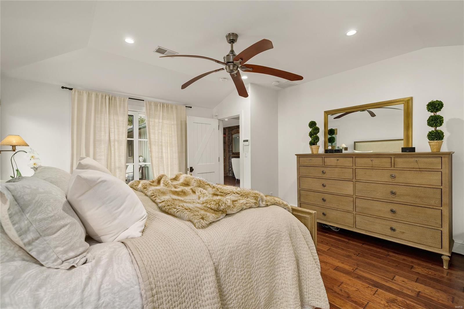 3 Rutherford Lane St. Louis, MO 63131 - Photo 22 of 49 Gallery Image 22