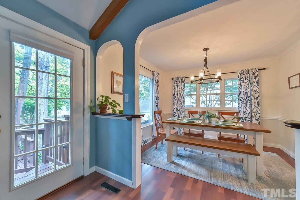 7204 Ray Road Raleigh, NC 27613 - Photo 21 of 40 a living room with furniture and a window