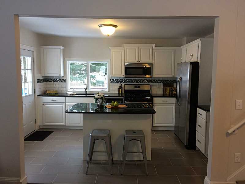 2 Mohawk Street Coventry, RI 02816 - Photo 7 of 23 Kitchen.