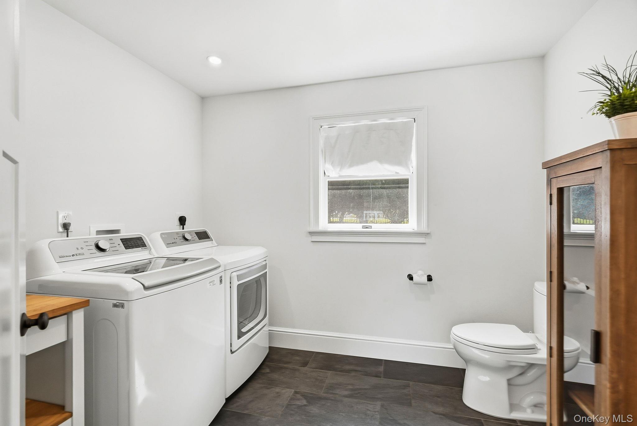 119 Mustato Road Katonah, NY 10536 - Photo 19 of 31 Laundry Room/ Powder Room