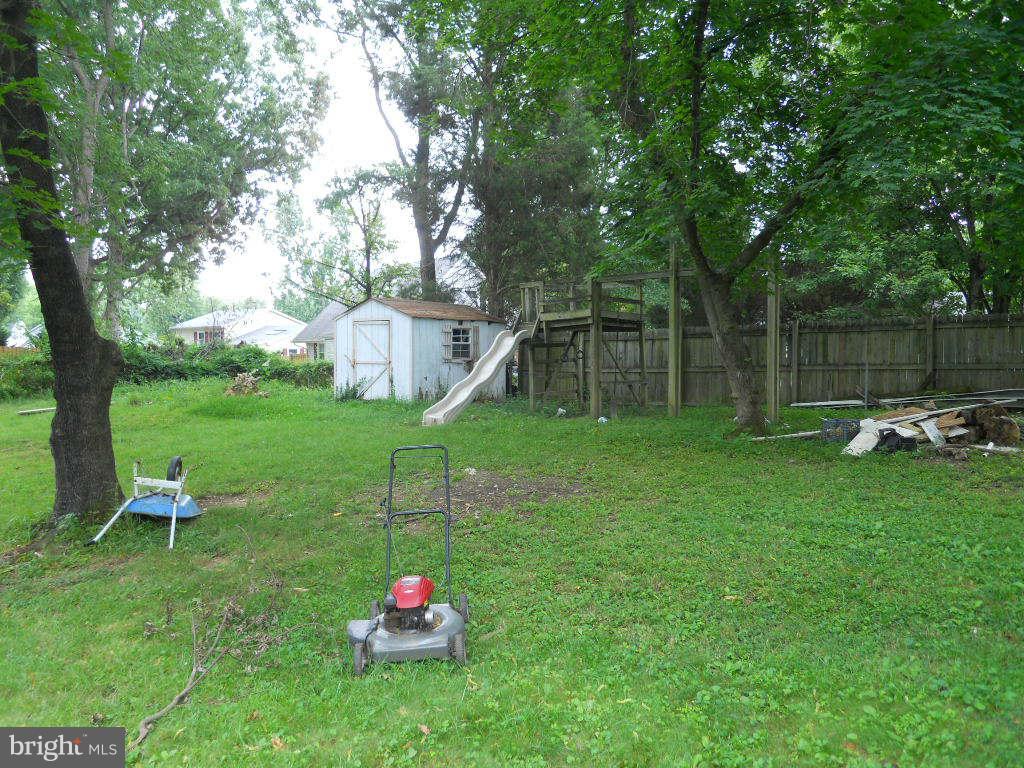 8010 Frye Road Alexandria, VA 22309 - Photo 13 of 14 Exterior (Rear)