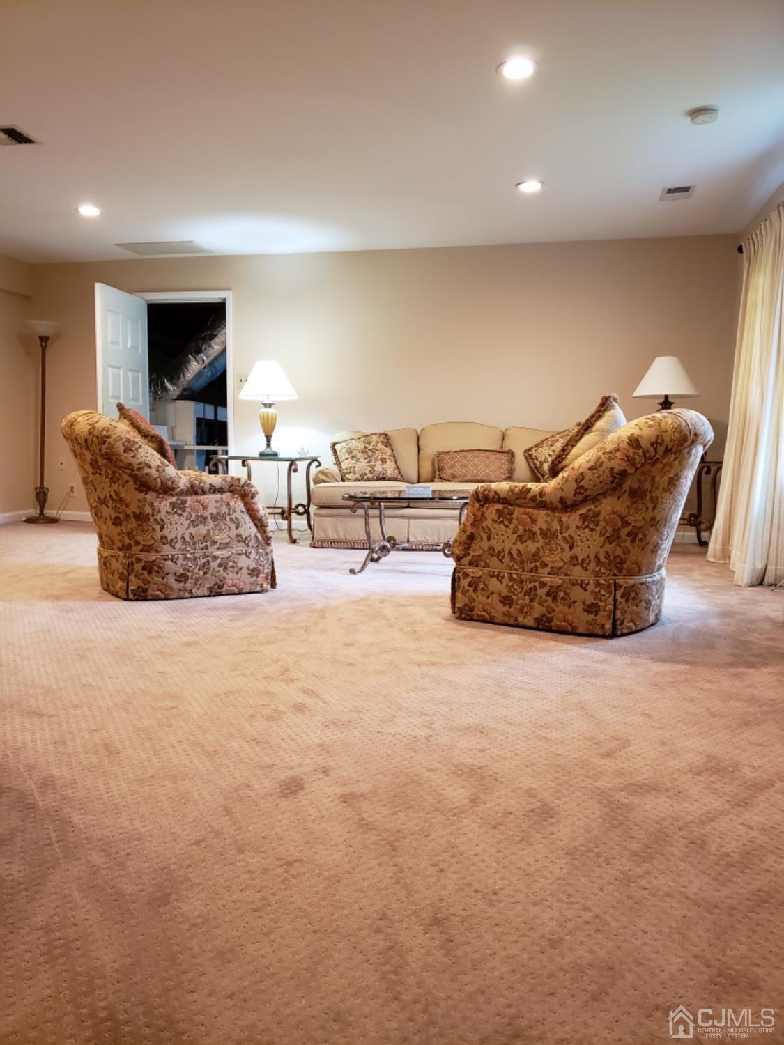 101 Culver Road Cranbury, NJ 08512 - Photo 23 of 28 Gallery Image 23