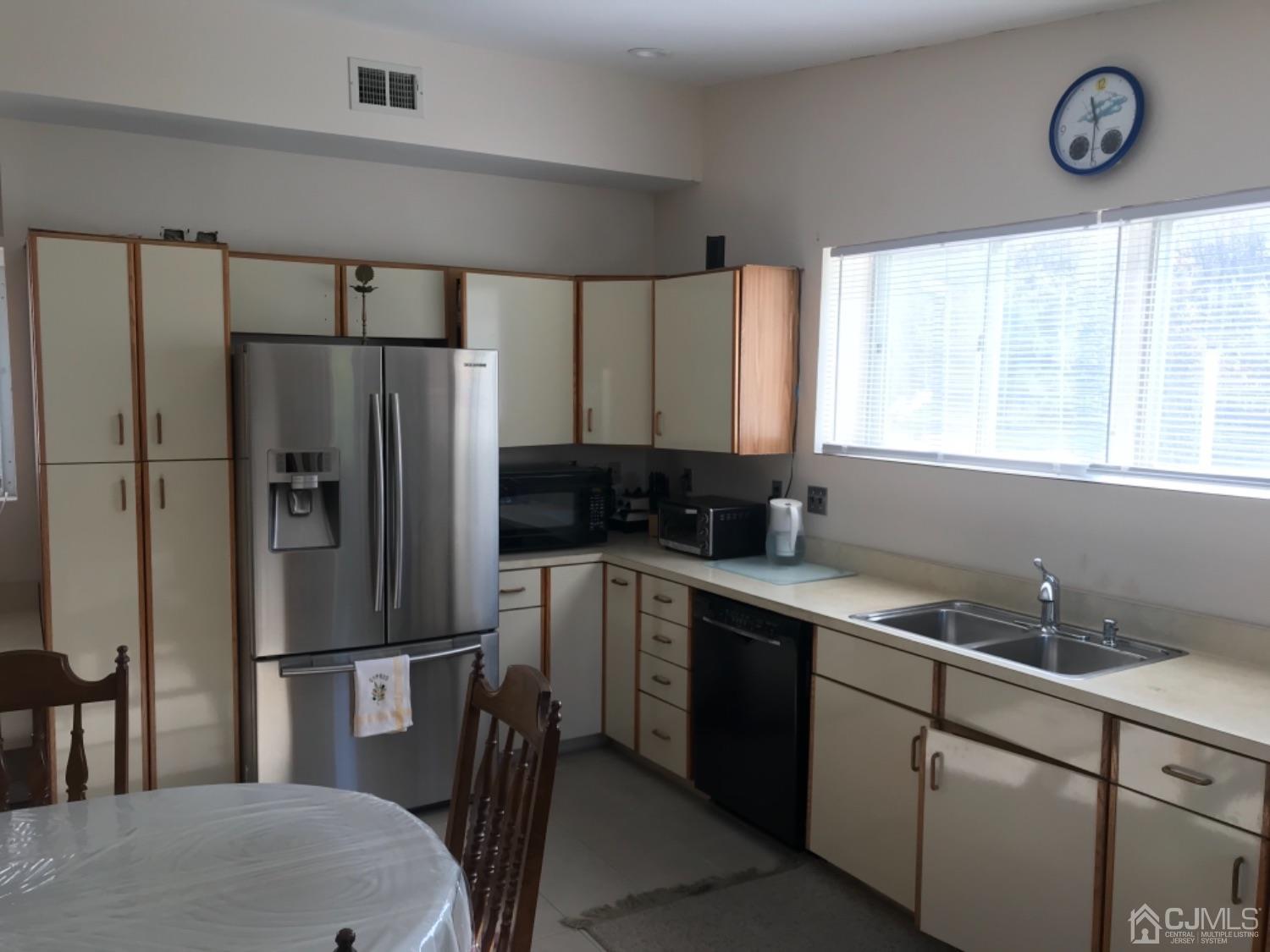 101 Culver Road Cranbury, NJ 08512 - Photo 10 of 28 Gallery Image 10