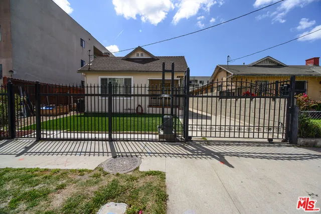 $1,098,000 | 3148 West 11th Street, Los Angeles, CA 90006