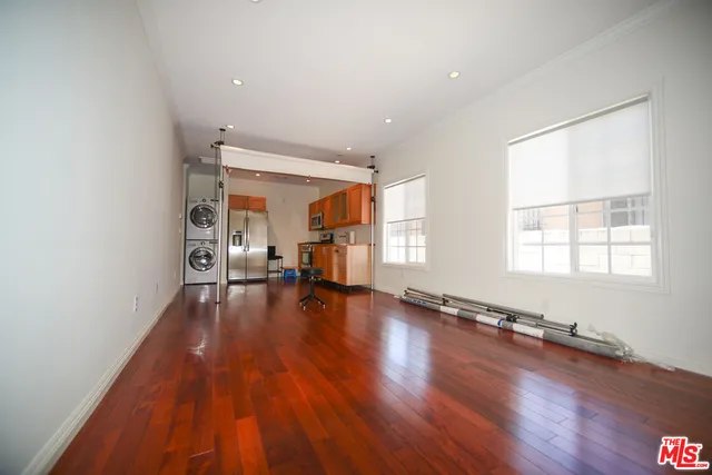 $1,098,000 | 3148 West 11th Street, Los Angeles, CA 90006