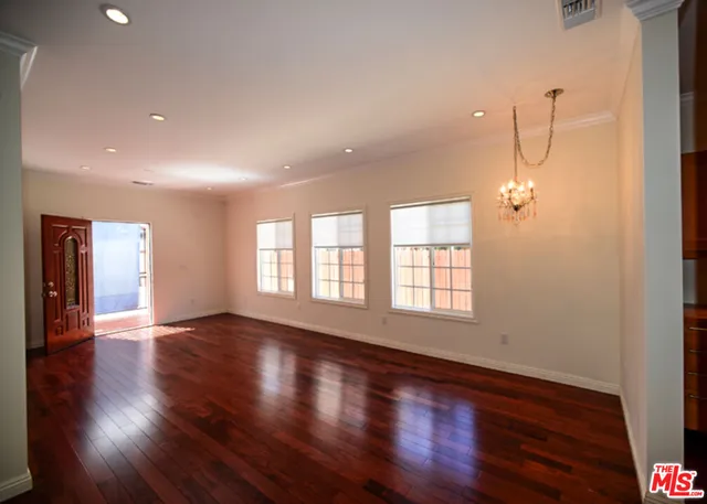 $1,098,000 | 3148 West 11th Street, Los Angeles, CA 90006